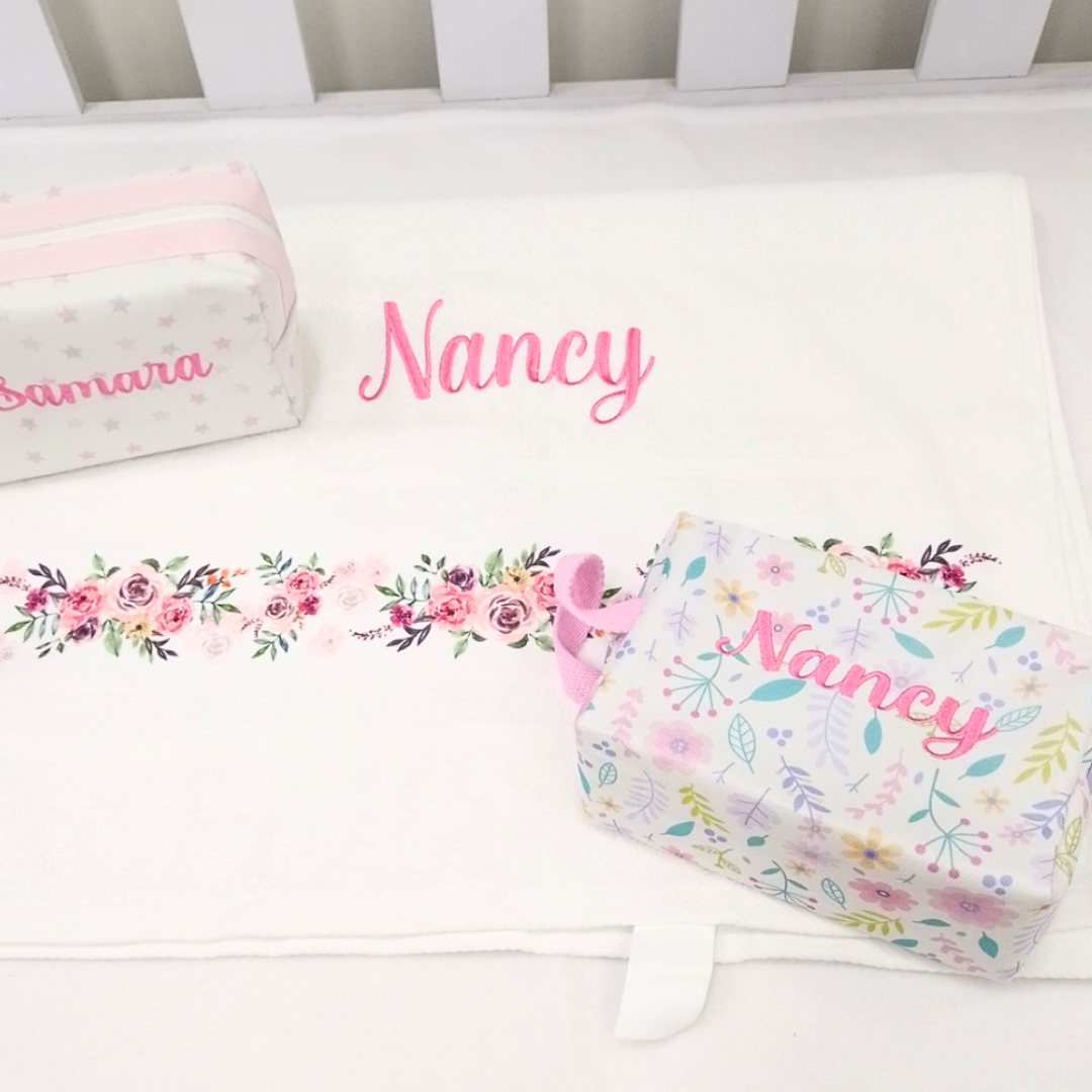 Cosmetiqueras bordadas