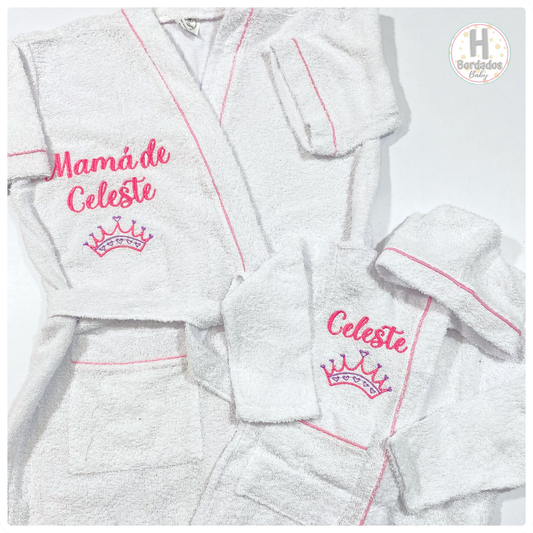 Salida de baño en toalla: Mamá y bebé